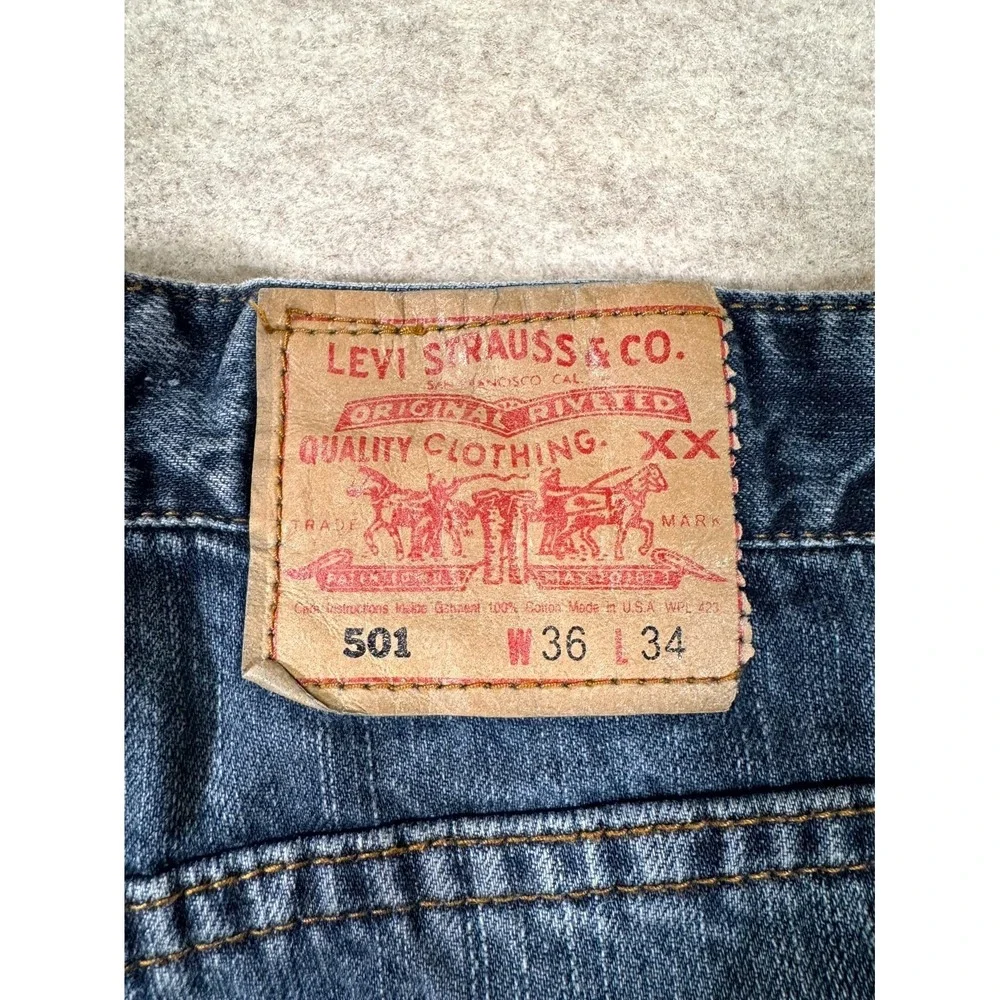 Levis 501 Straight Leg Jeans Men 36x34 Blue Denim Mid Rise Button Fly Streetwear